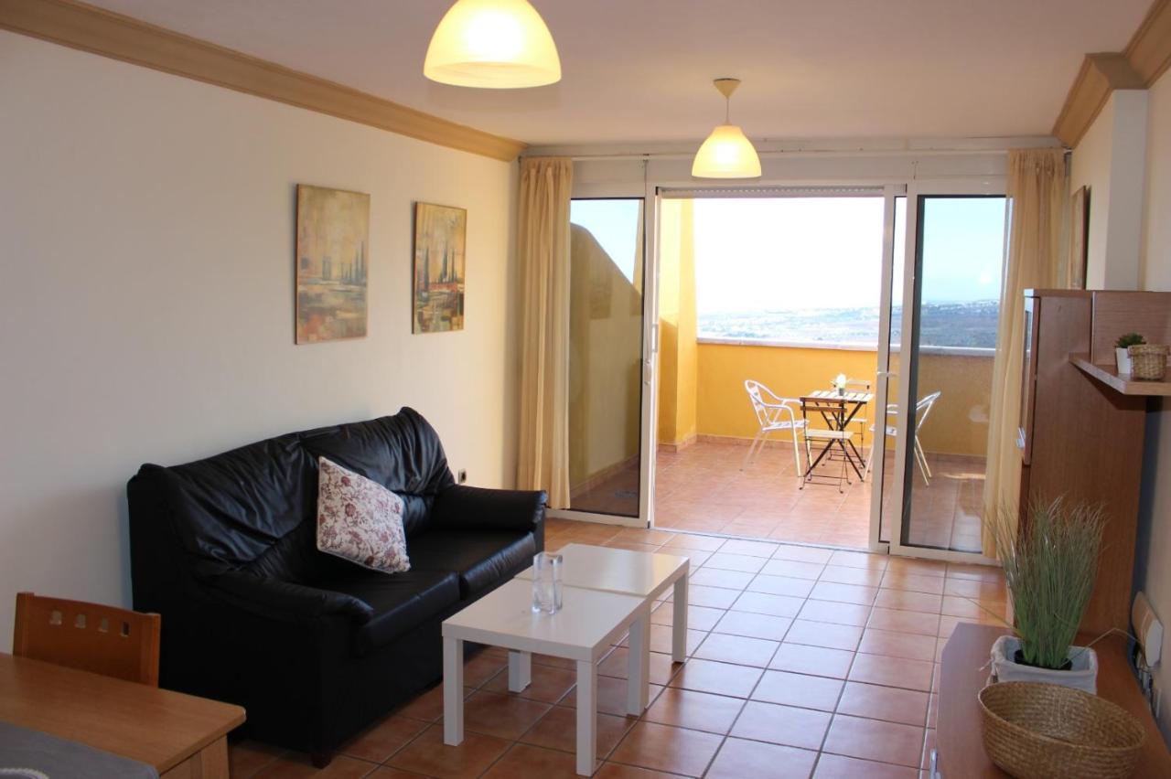 Apartamento With A Serene Ocean And Mountain View Costa Adeje (Tenerife)